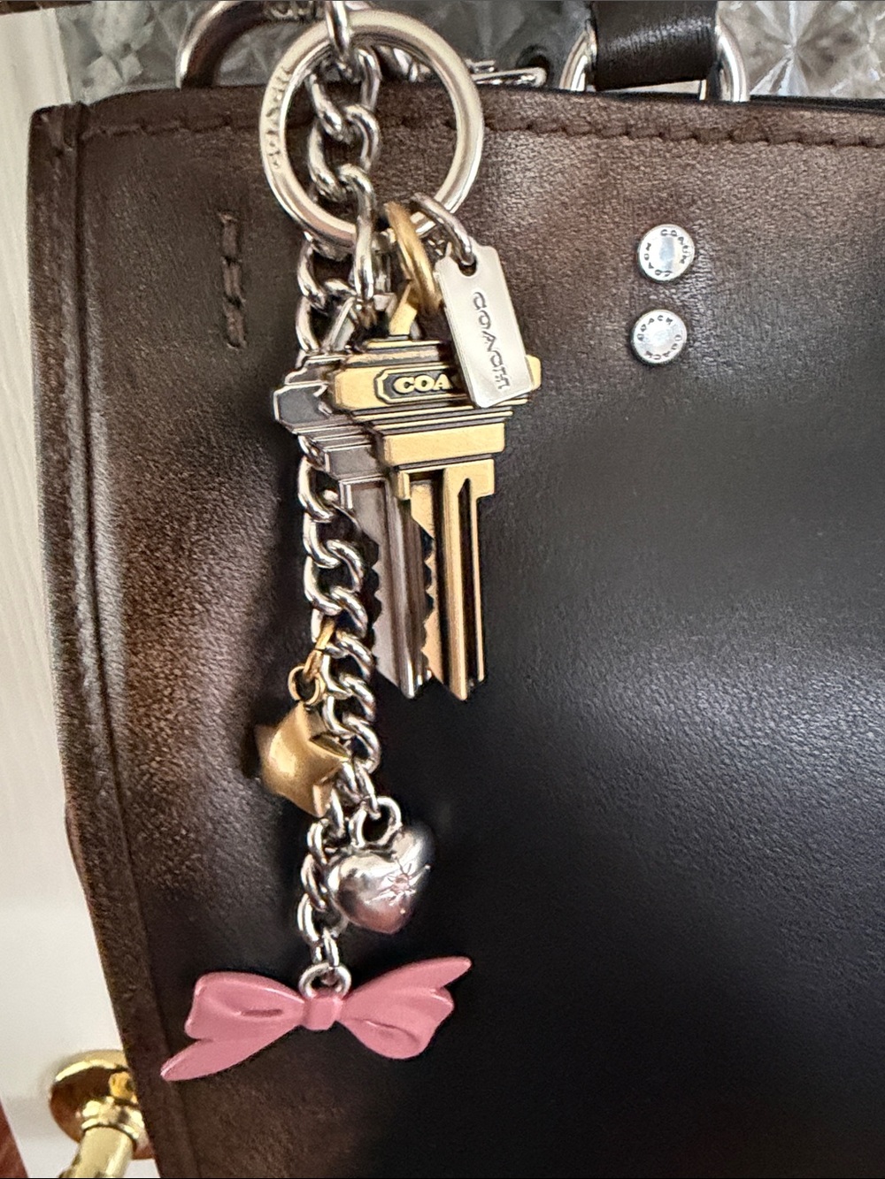 Coach Rogue 31 Loved Leather Silver Brass Keys Charm Cluster Keychain - Picture 12 of 12